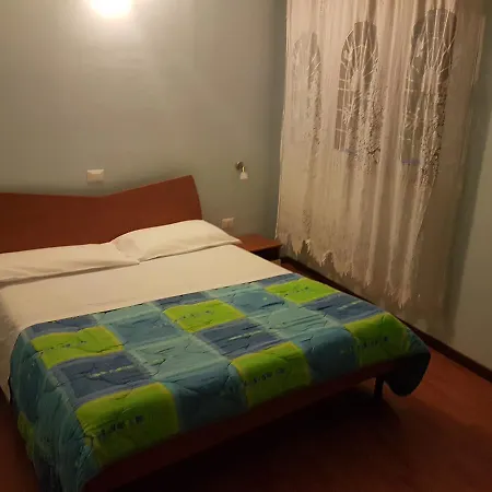 ゲストハウス A Casa Di Luigi